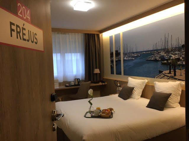 Brit Hotel Montargis Mormant-sur-Vernisson Buitenkant foto